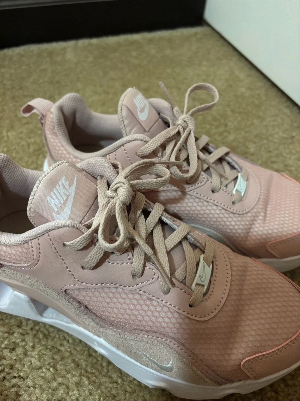 Nike Women’s Pink Sneakers